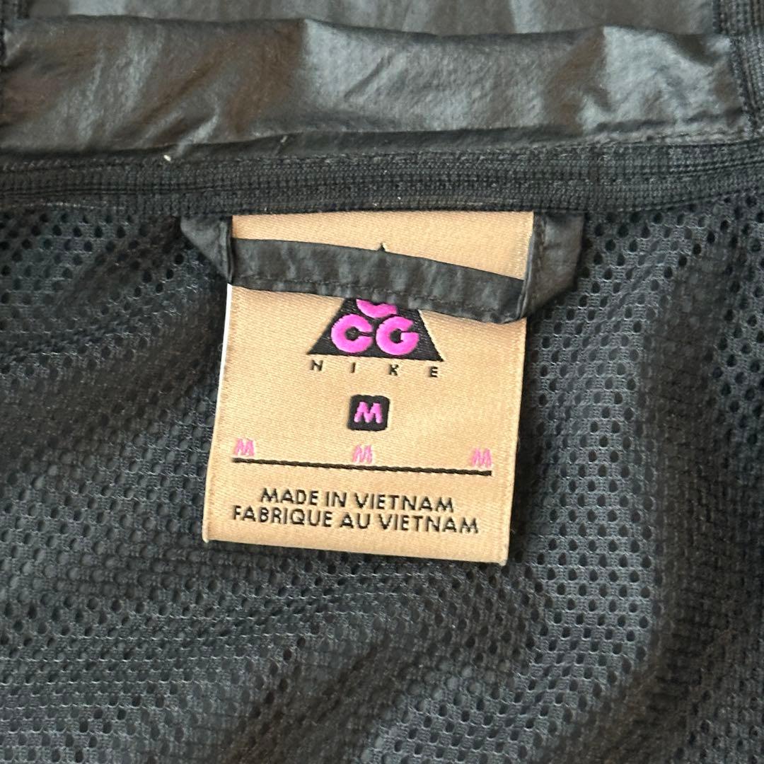 NIKE ACG ナイロンパーカー マウンテンパーカー ブラック M 刺繍ロゴ
