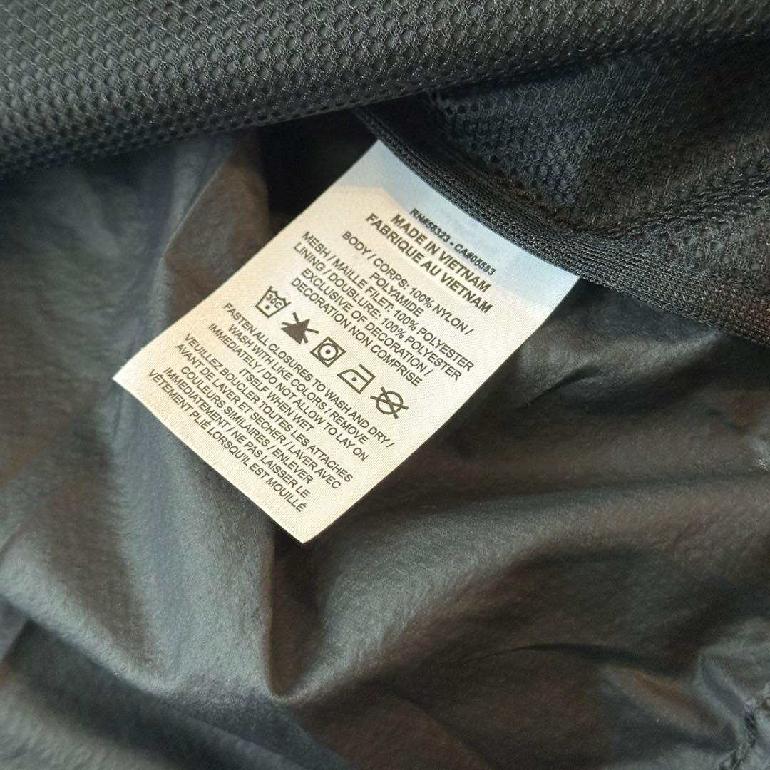 NIKE ACG ナイロンパーカー マウンテンパーカー ブラック M 刺繍ロゴ