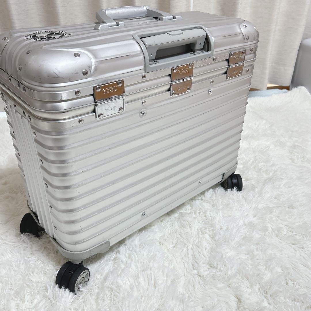 リモワ RIMOWA パイロット 34L 廃版希少品923.50.00.4