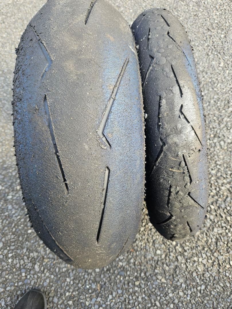 スーパーコルサsc1　V4 前後 120/70ZR17 200/55ZR17