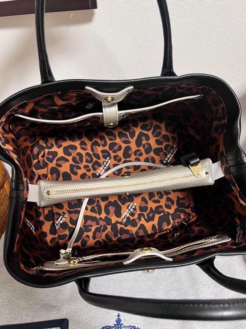 【未使用タグ付き】ADMJ バニティ キューブトート25センチ