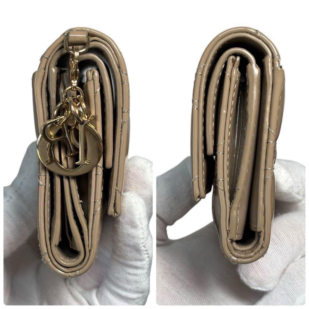 ディオール　三つ折り財布　ロータスウォレット　パテント　ベージュ　カナージュ