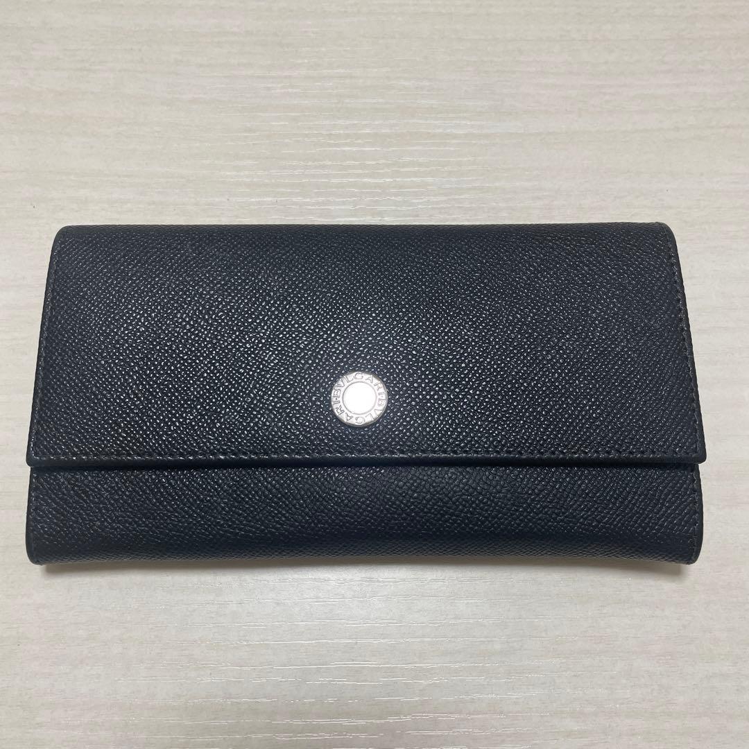 ブラック 合成皮革 二つ折り長財布