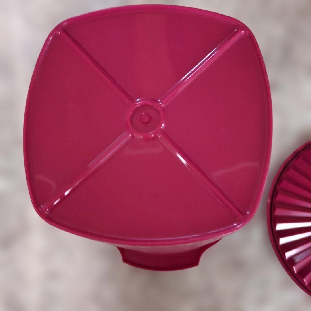 【お値下げしました】新品未使用　タッパーウェア　マキシクィーンデコレーター