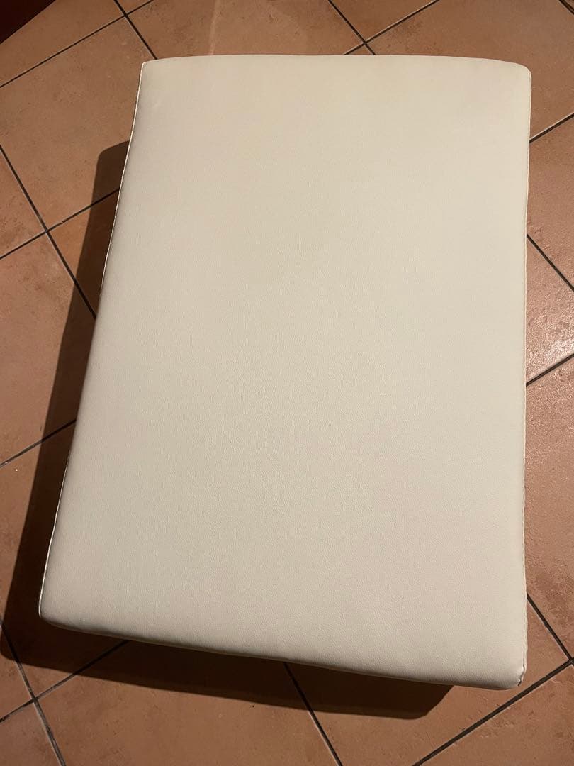 オットマン　シンプル　アイボリー