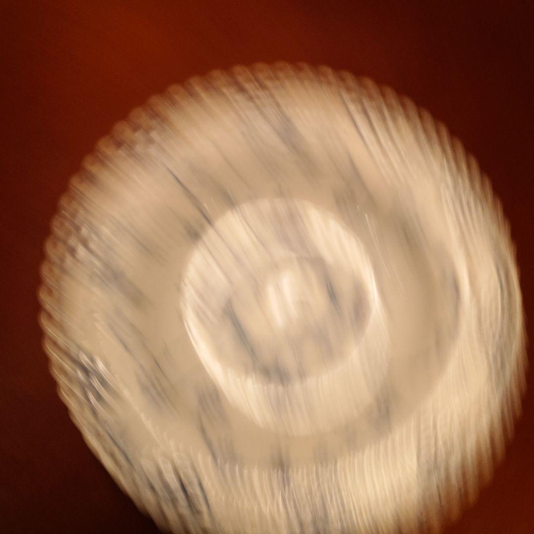 青い花模様の陶磁器深皿2枚セット