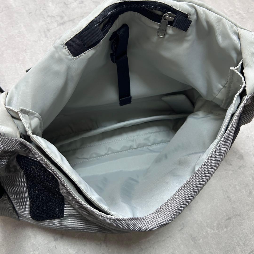 バッグ Patagonia Half Mass messenger bag gray