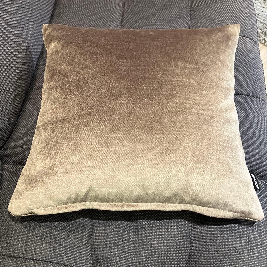ボーコンセプト　ベルベット グラデーションベージュクッション 45cm