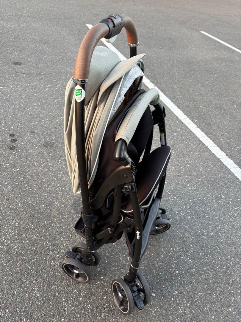 アップリカ　ラクーナ クッション　ベビーカー