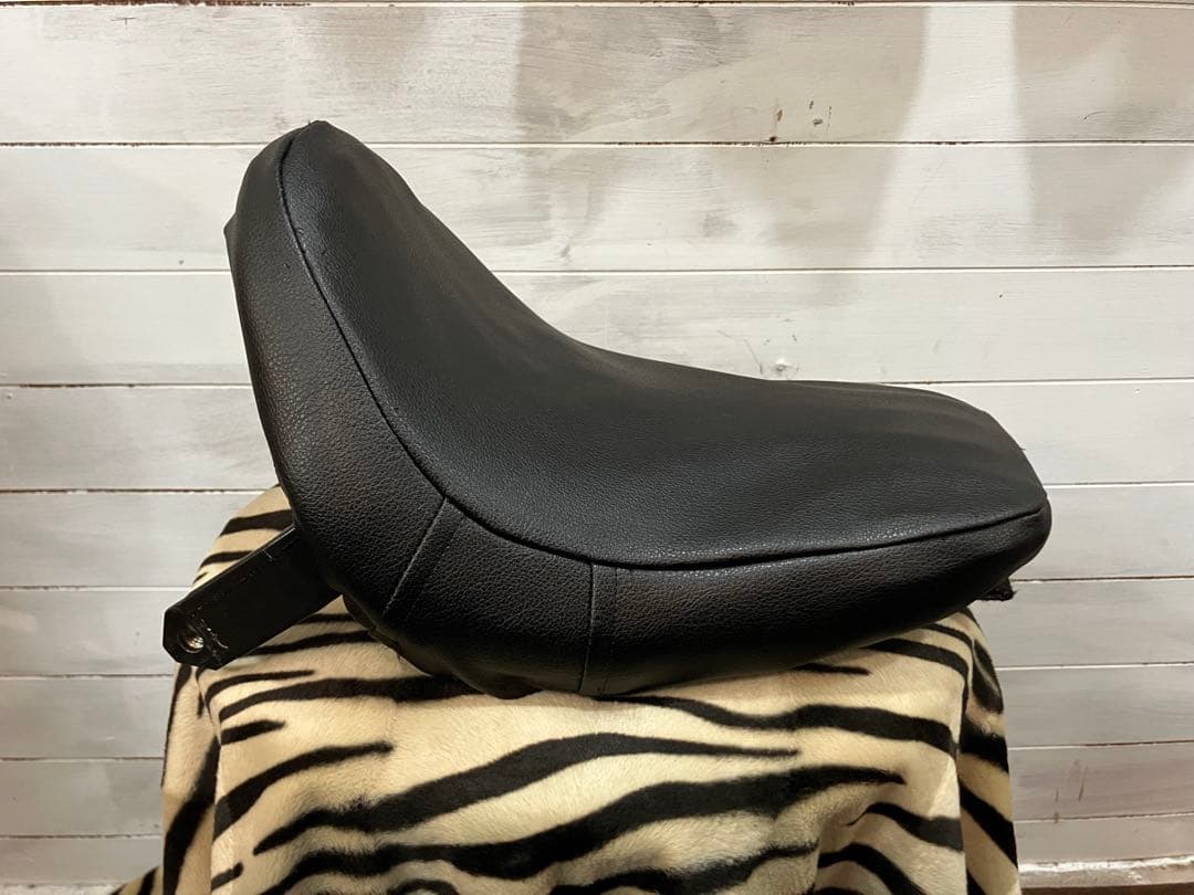 ジャズ50 ￼JAZZ50 シート　白　黒カバー付き　2way 白黒