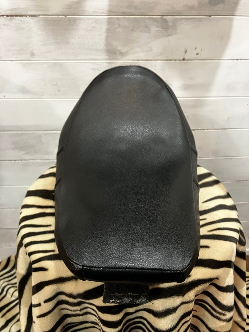 ジャズ50 ￼JAZZ50 シート　白　黒カバー付き　2way 白黒