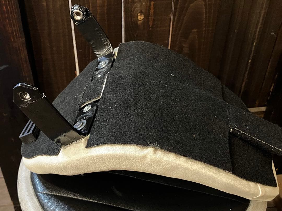 ジャズ50 ￼JAZZ50 シート　白　黒カバー付き　2way 白黒