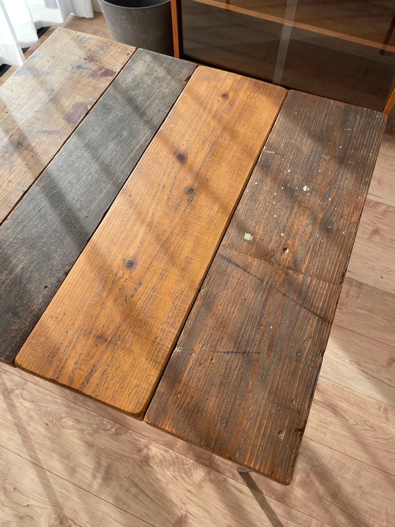 木製天板のテーブル　DIY 蚤の市　古家具　ビンテージ
