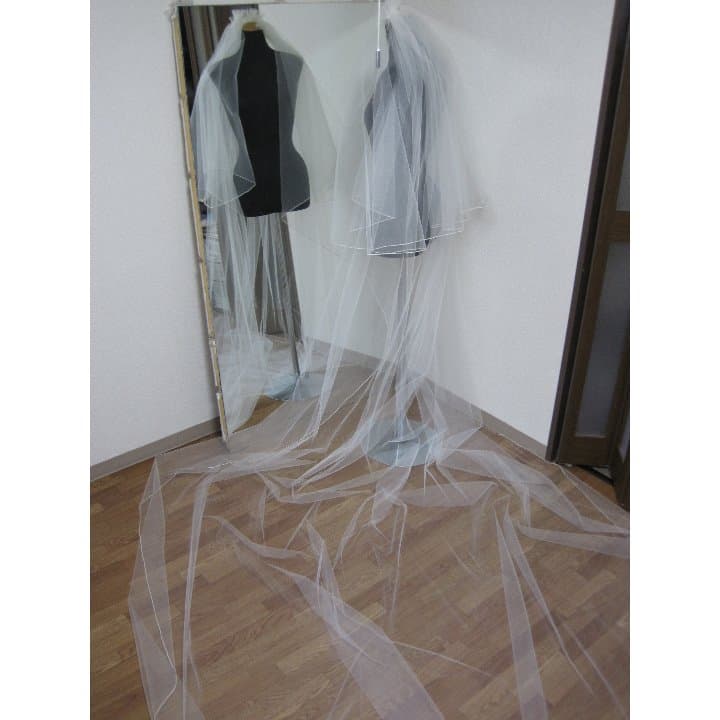 ウェディング４２０ｃｍ丈ロングベール　幅２８０ｃｍ　ホワイトカラー