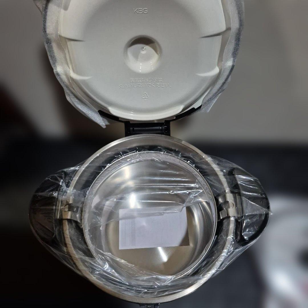 ✨️新品未使用 ✨️サーモスKBH-4500ルビーレッド4.5L シャトルシェフ