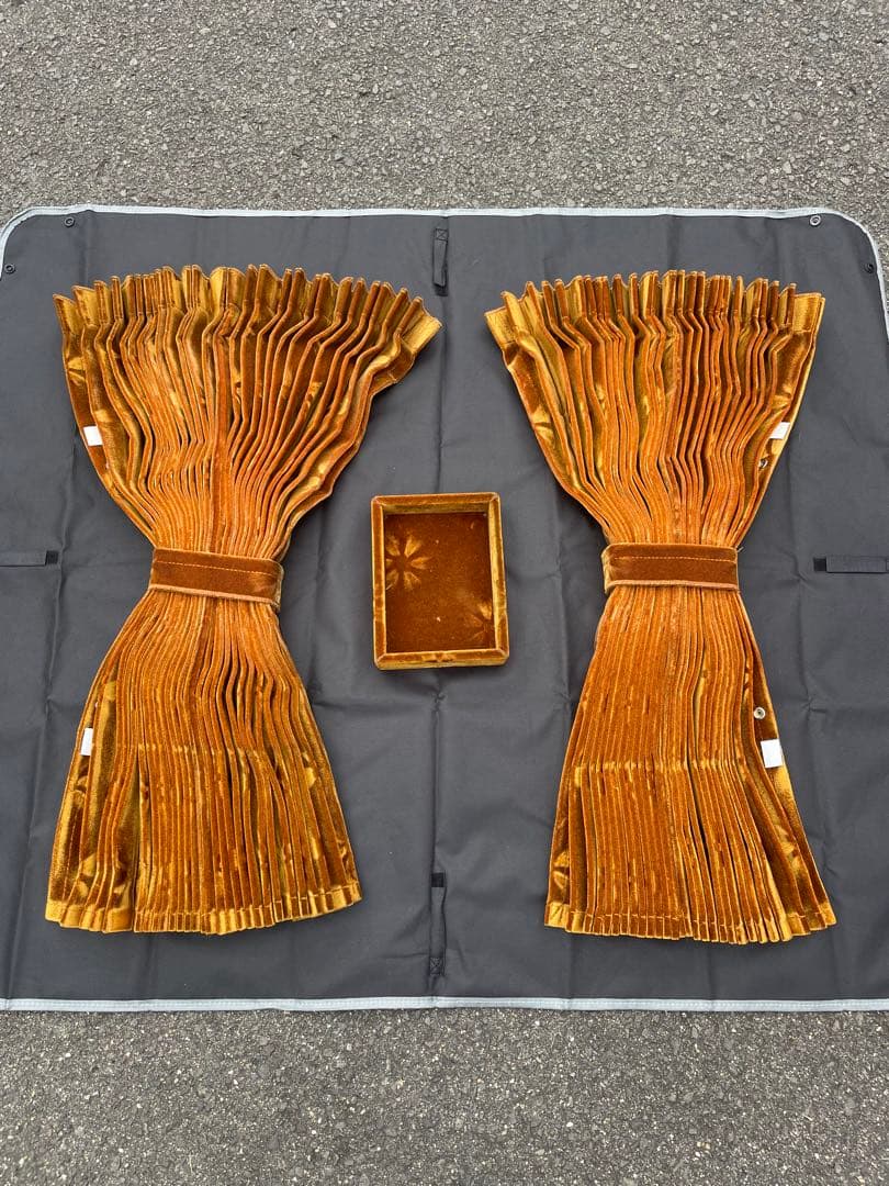 ギガ　仮眠カーテン　コスモス　ゴールド　アコーディオン(裏地無)おまけ付