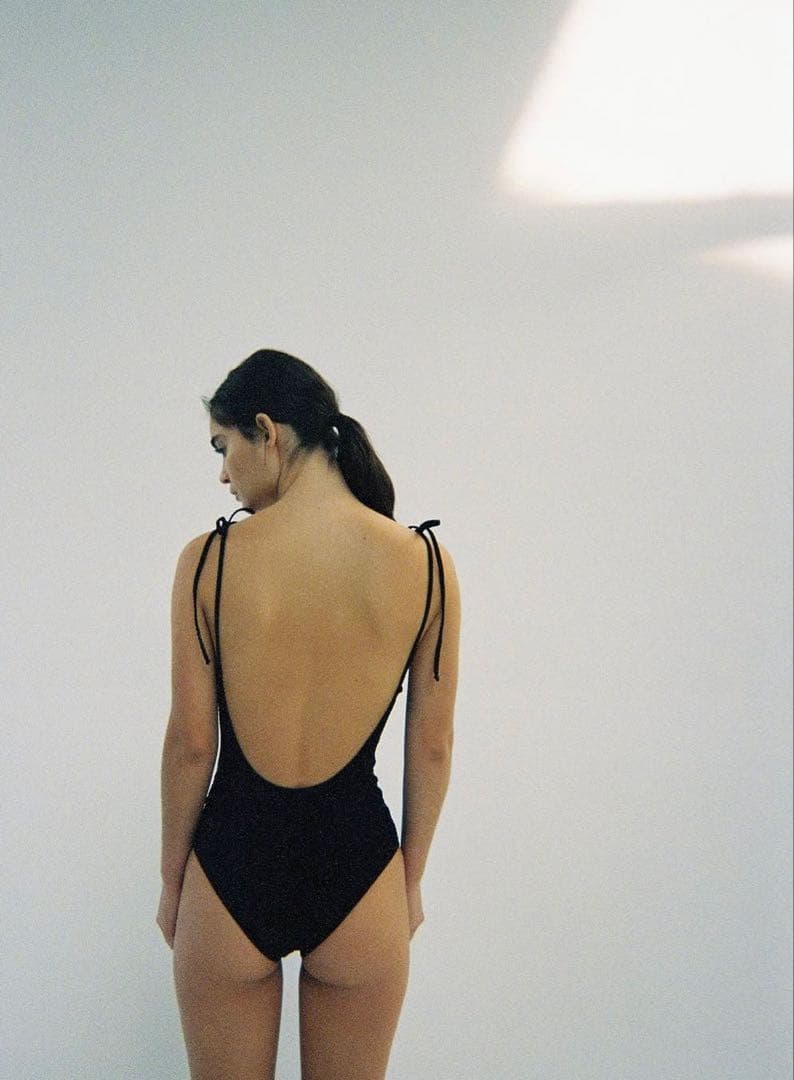 Pale Swimwear ワンピース水着