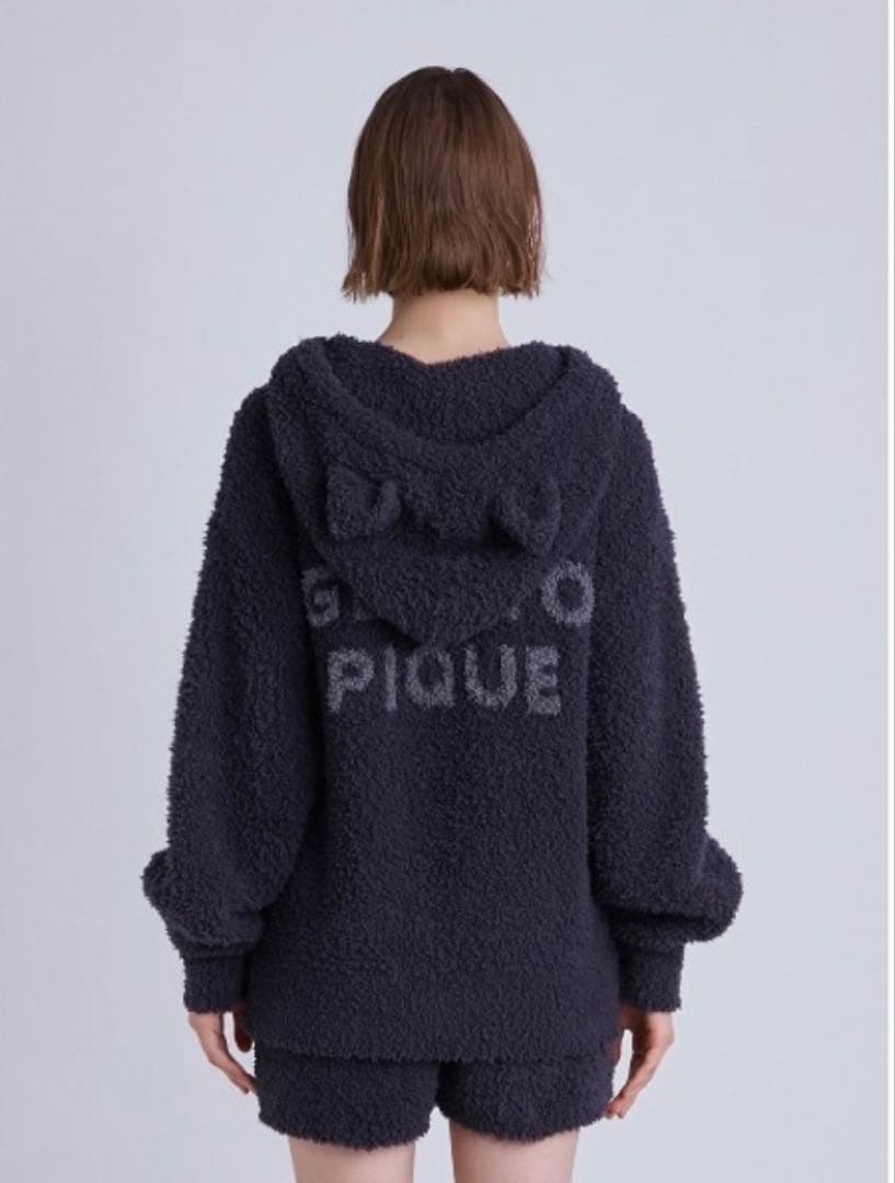 ジェラートピケ 黒猫　フード付きパーカー＆ショートパンツセット