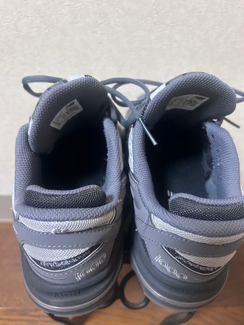 靴 New Balance M1000MEG 23.5cm