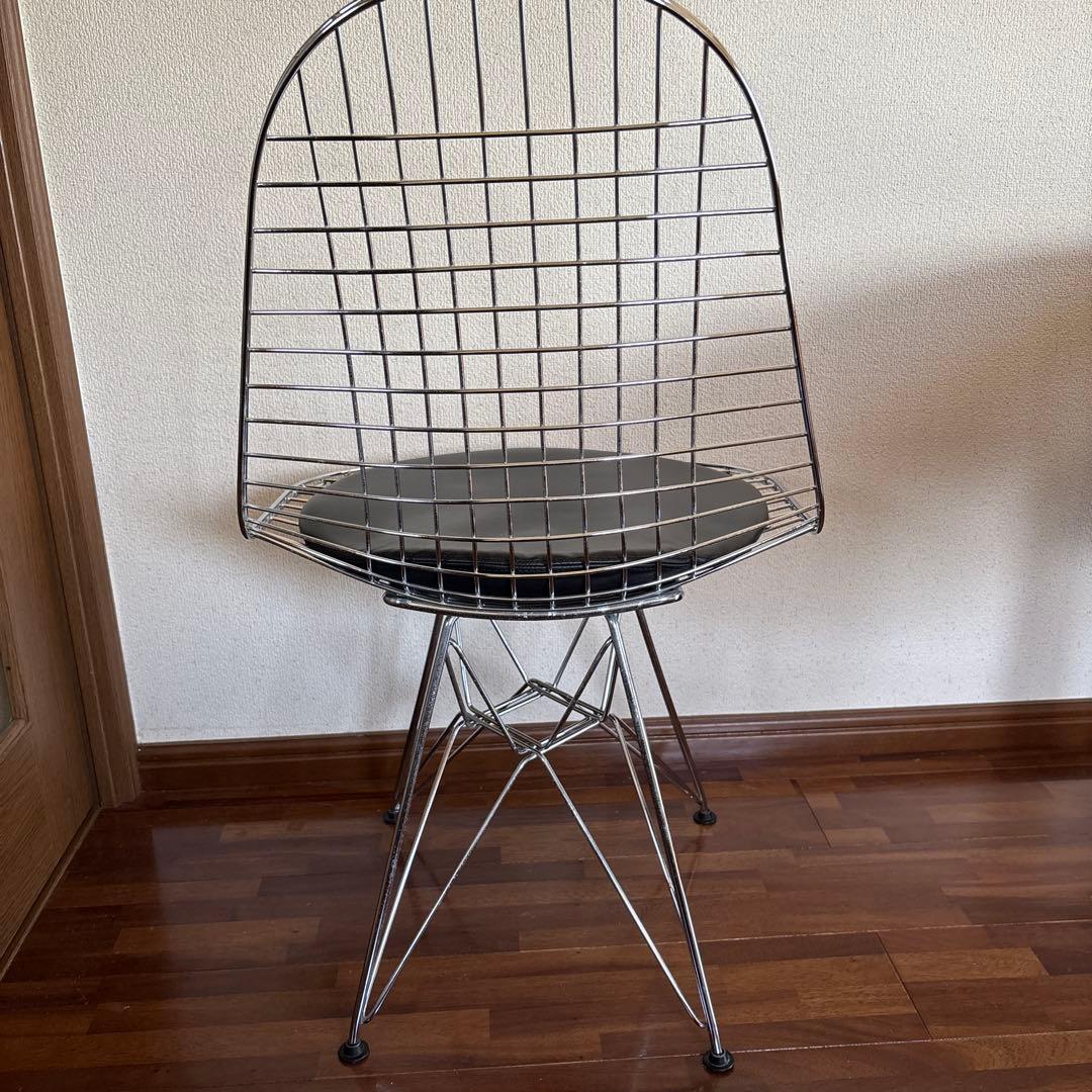 シェルチェア DKR ワイヤーチェア シートパッド付ブラック　ミッドセンチュリー
