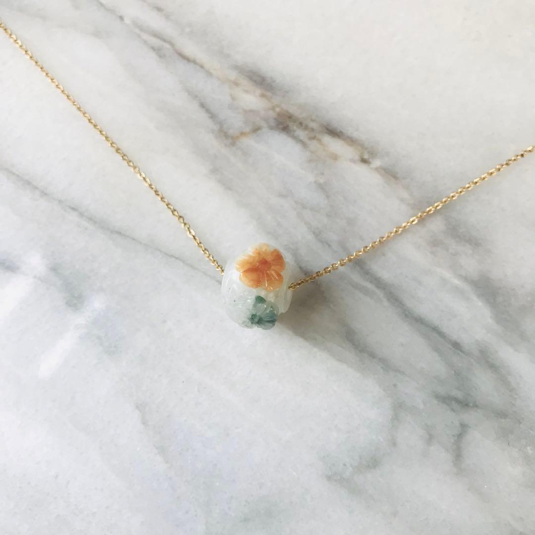 [P229-008］翡翠　ペンダントトップ　ミャンマー産　カービング