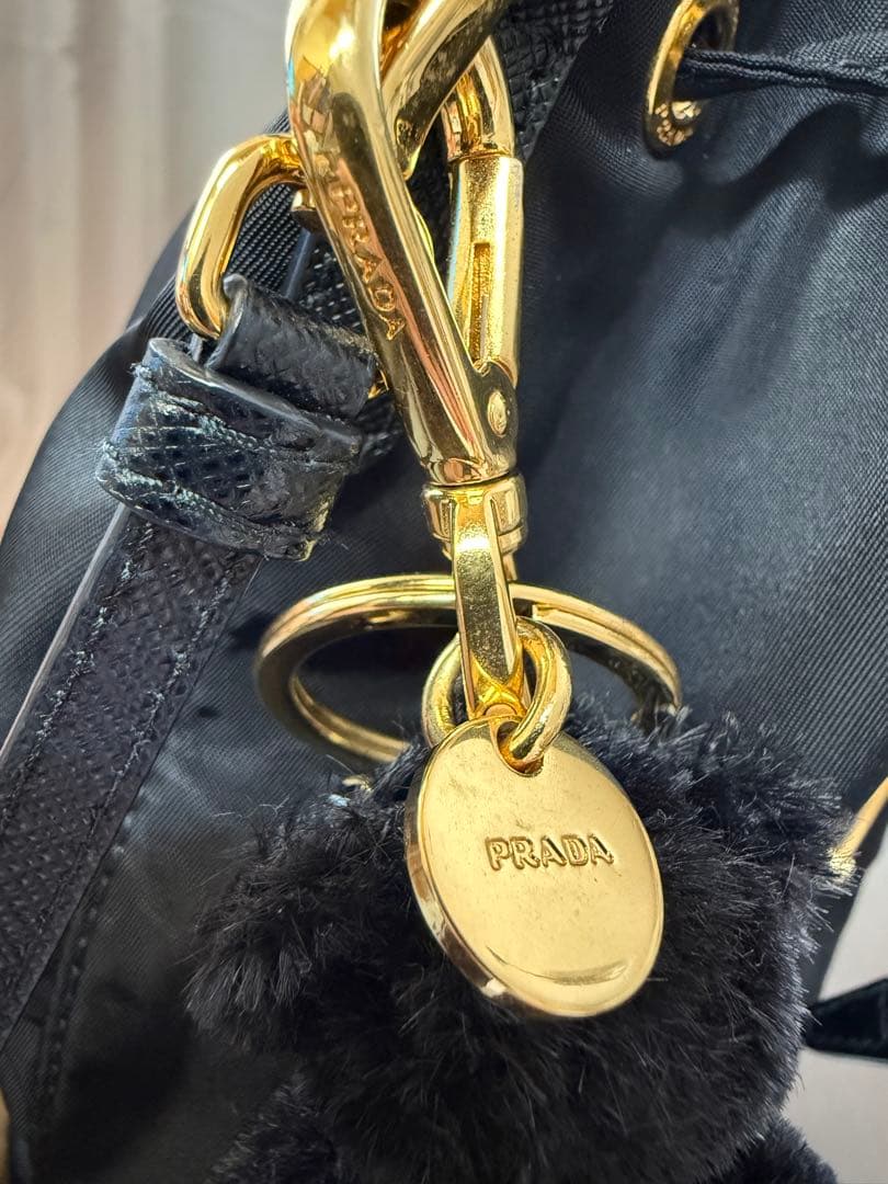 PRADA くまベアーキーホルダー チャームキーリング　黒
