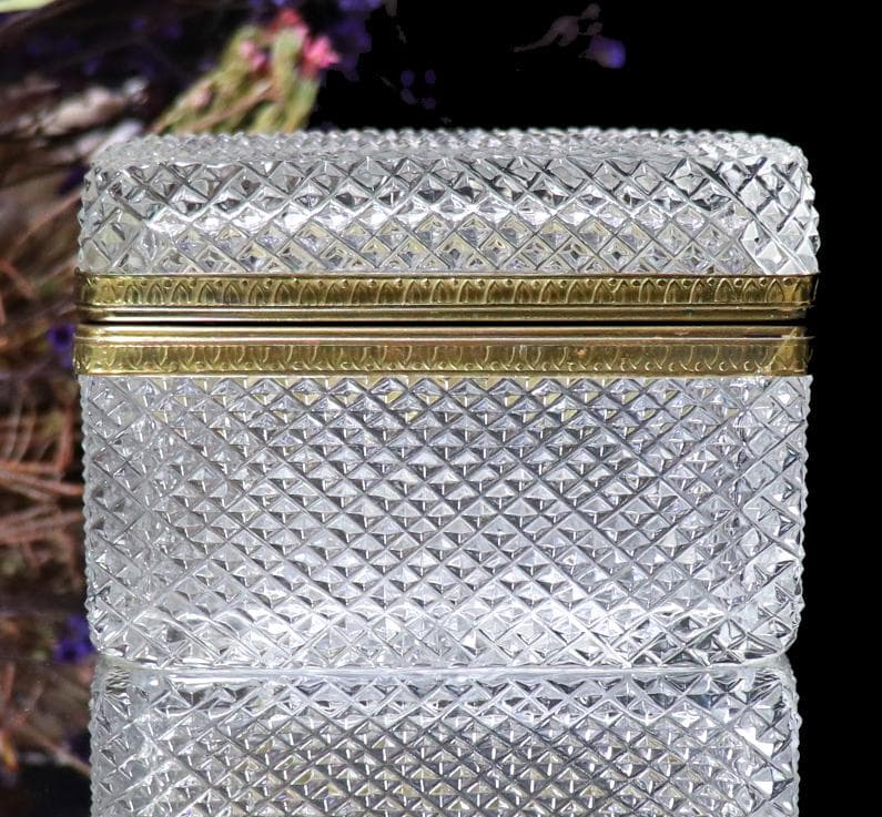 オールド・バカラ レア型 ディアマン・ビゾー ブロンズ装飾 ジュエリーボックス