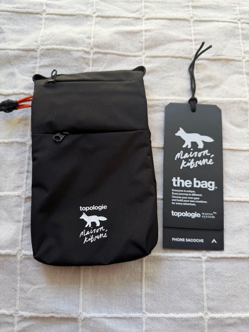 topologie×MAISON KITSUNE フォンサコッシュ