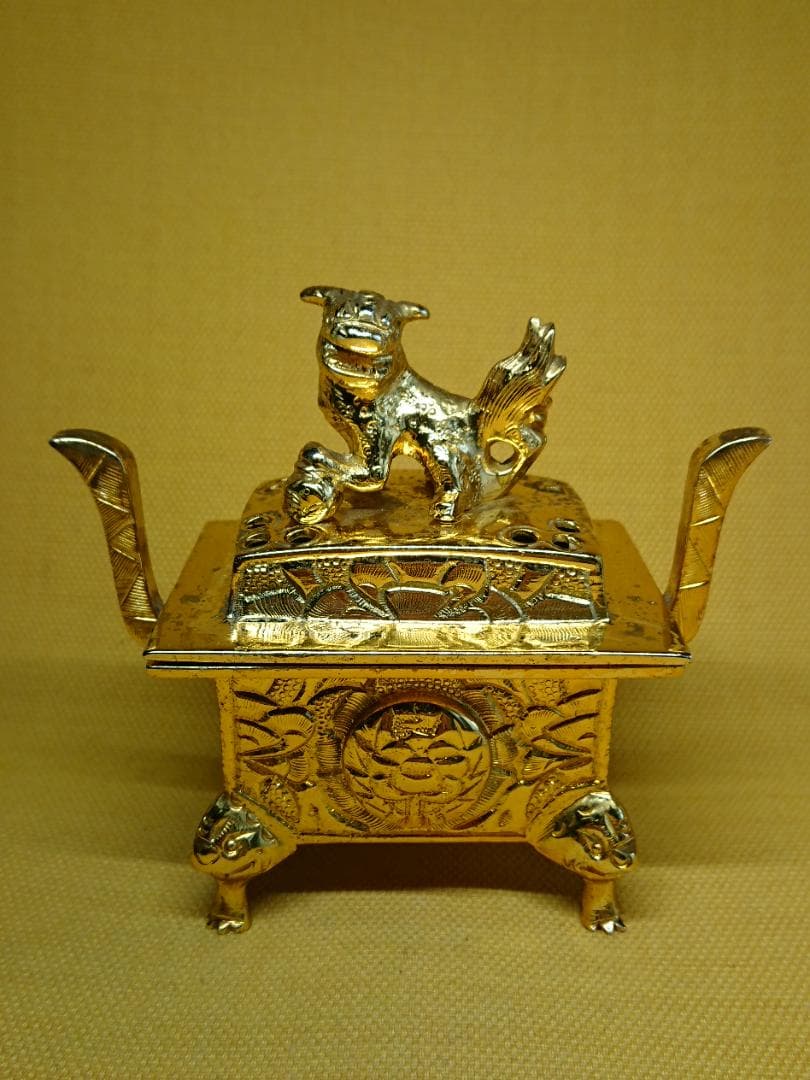 【美品】仏教美術　本金メッキ　香炉　銅製　置物　インテリア　工芸品　A1667