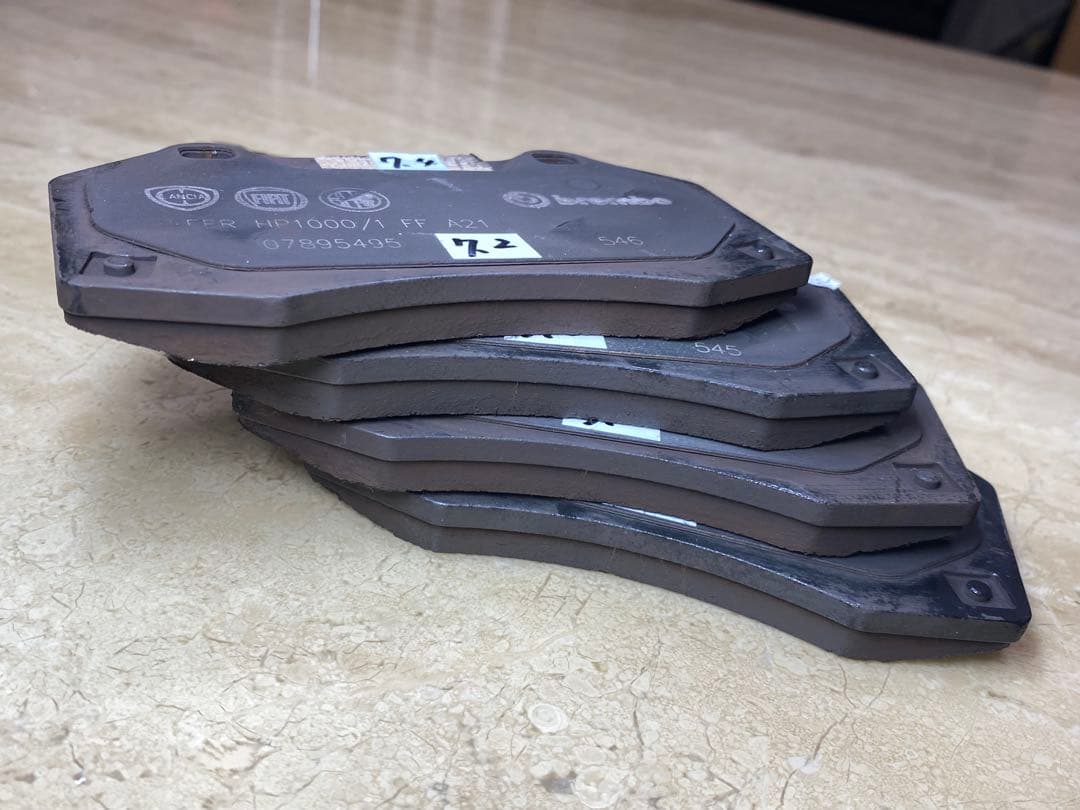 アバルト595 コンペティツオーネ　純正ブレーキパッド前後セット　ブレンボ