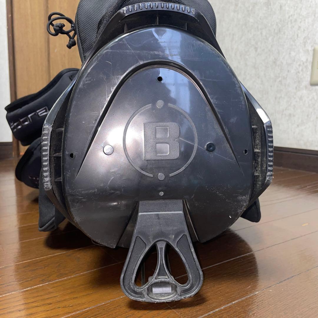 コブラ ✖︎ブリーフィング キャディバッグ & ラウンドバックセット