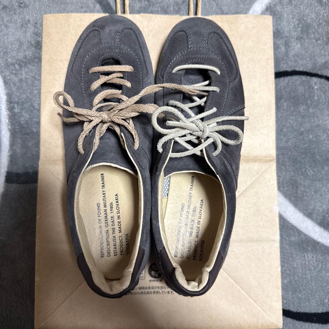 靴 TODAYFUL German Trainer