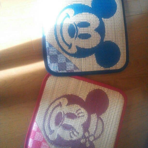 ミッキーミニーのざぶとん