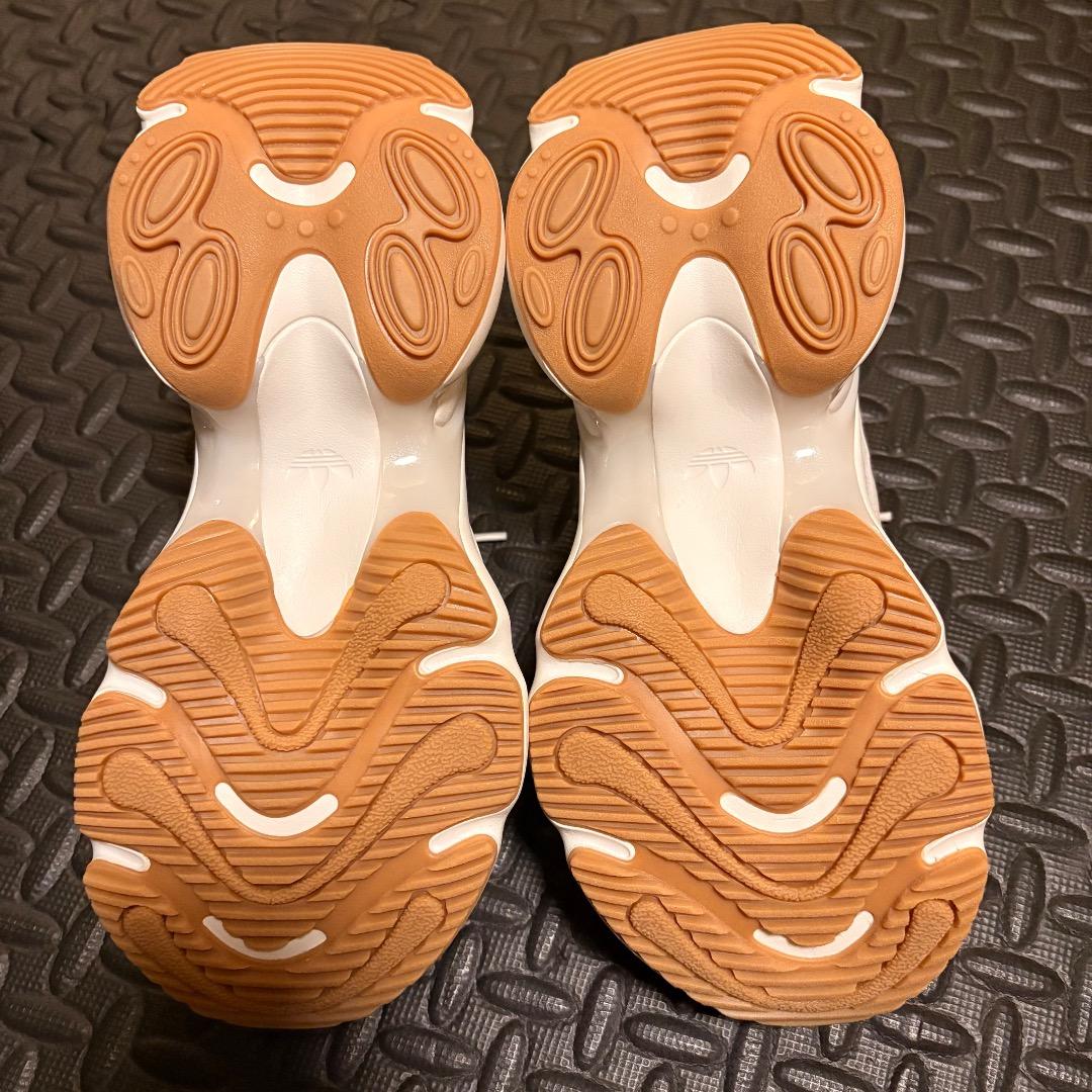 adidas オズヴィーナス OZVENUZ 厚底