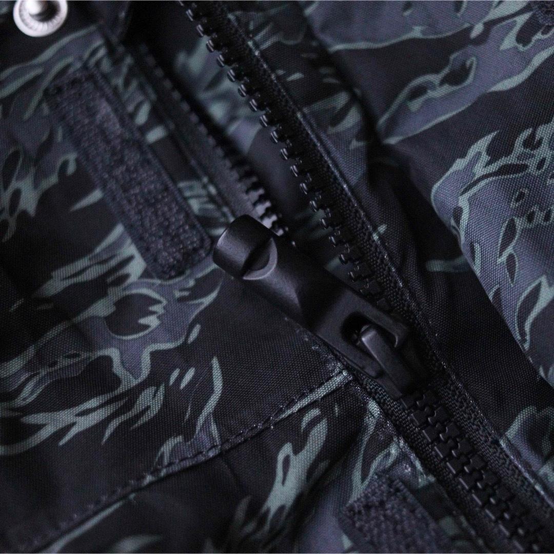 5438【美品】VOLCOM　ジャケット メンズ　ゴアテックス 迷彩柄