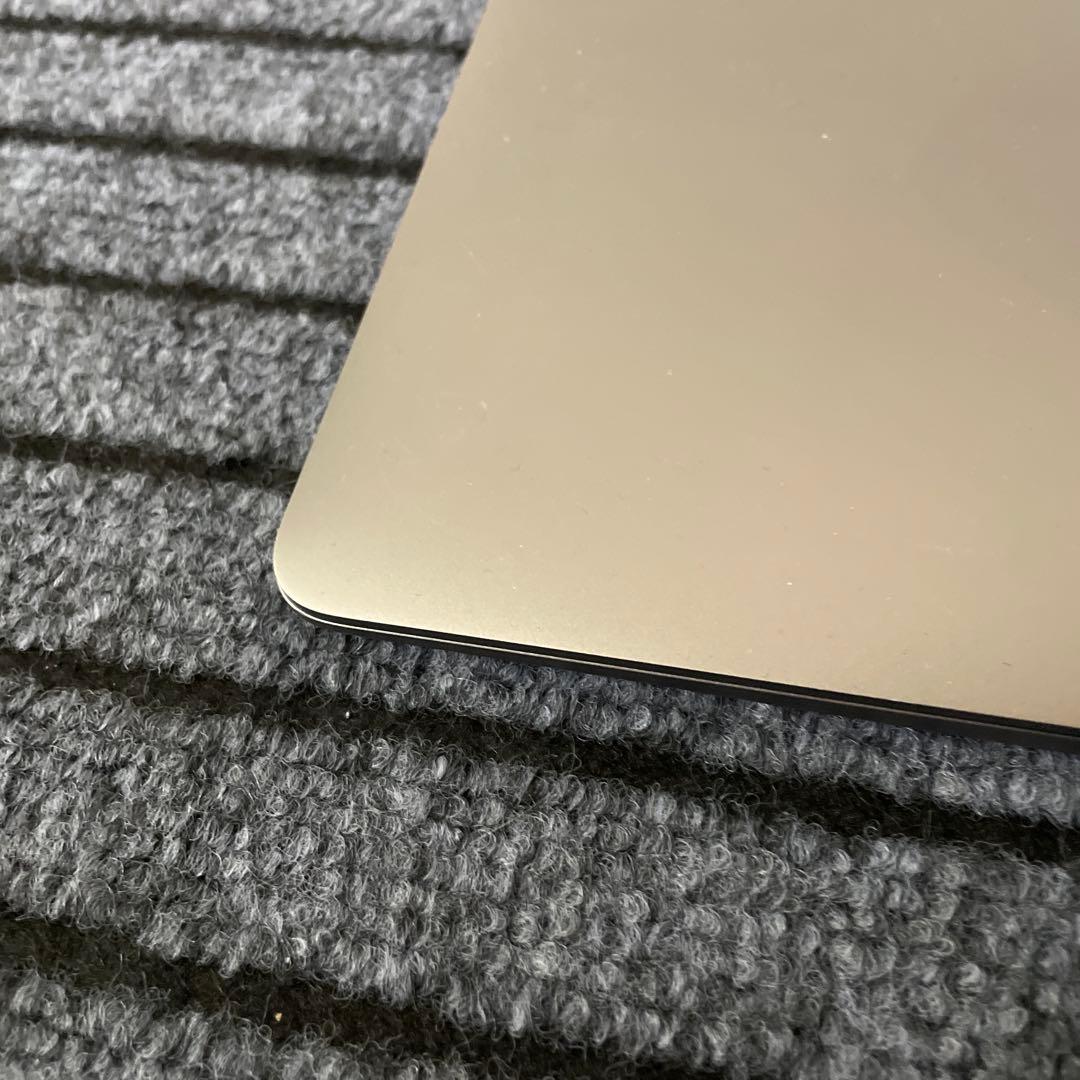 MacBook本体 143 MacBook Air 13.3 2020 M1 8GB 256GB