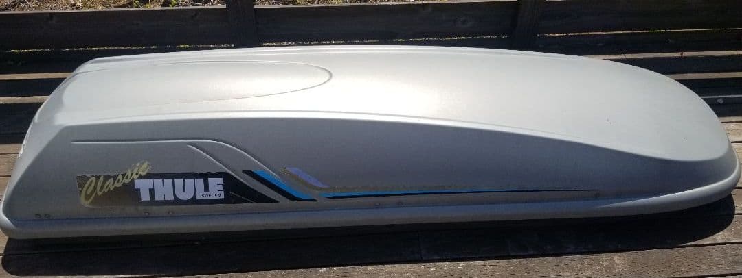 THULE　ルーフボックス　キャリア