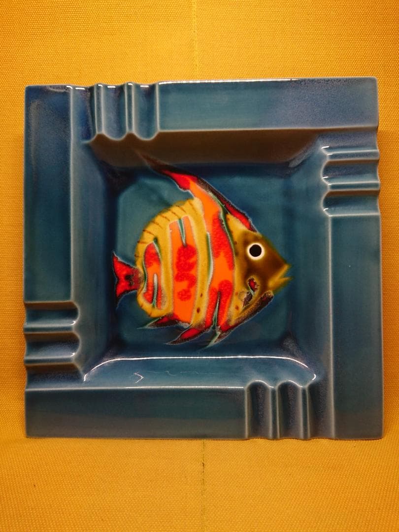 【美品】小物入れ　魚絵　陶器　置物　インテリア　工芸品　美術品　A1164