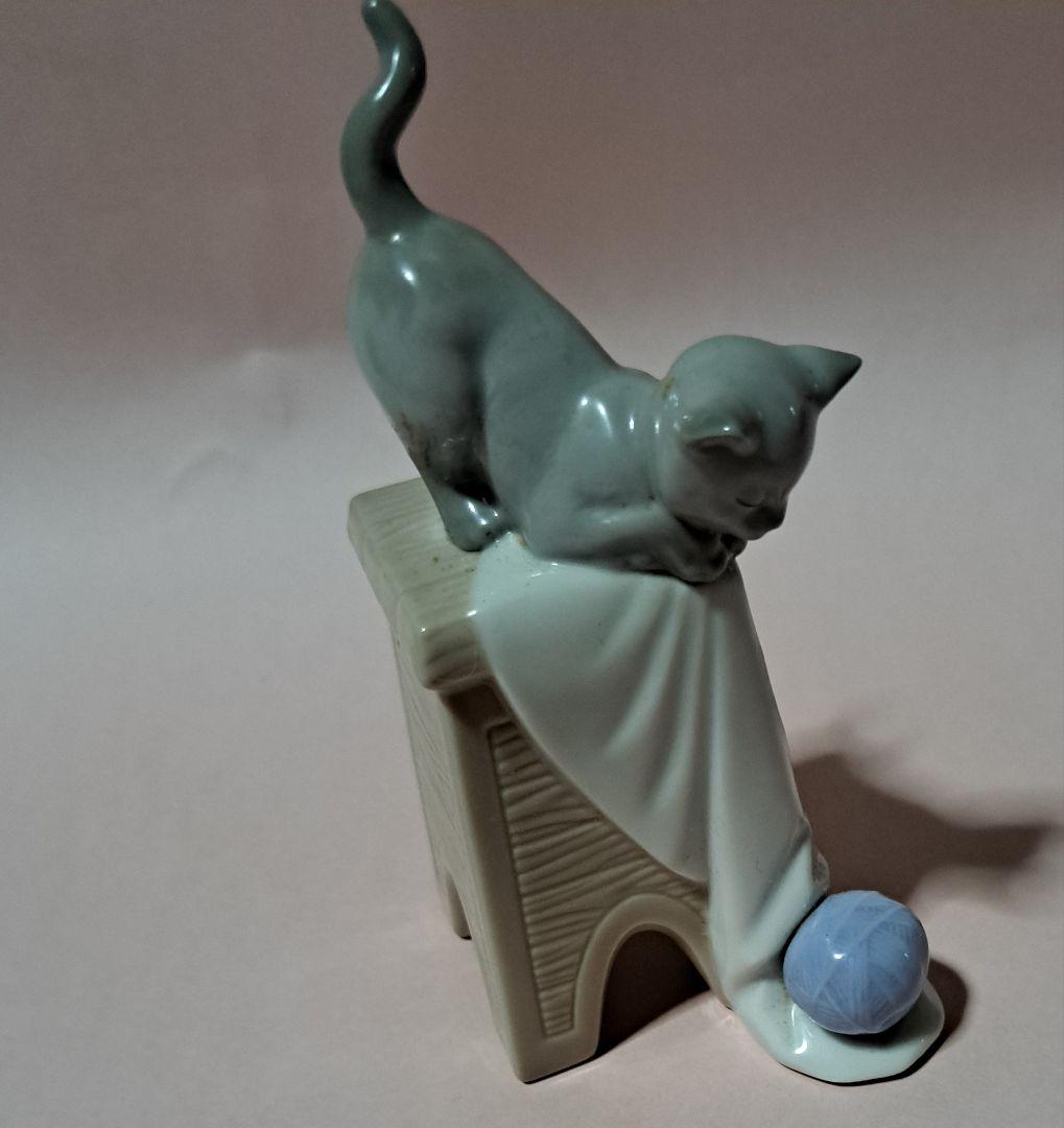 ナオ、リヤドロ猫オブジェ