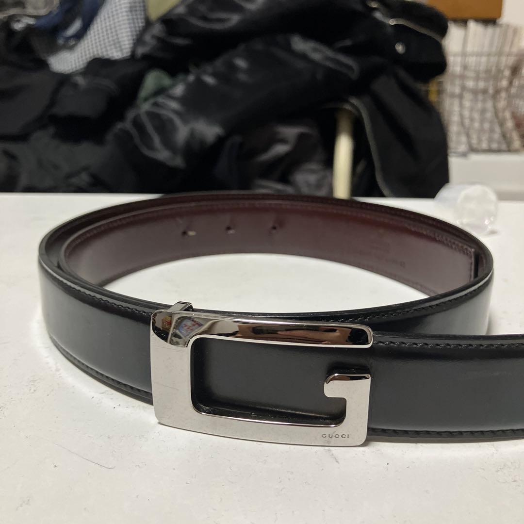 GUCCI ブラックレザーベルト スクエアバックル　SWAG