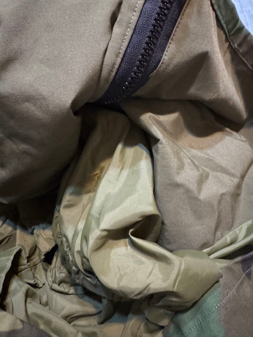 迷彩柄 パーカー 軍物 アーミー ECWCS B’z 稲葉着 GORE-TEX