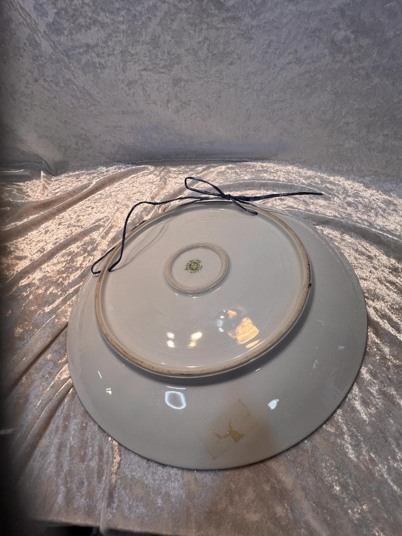 オールドノリタケのモールド　ライオンのデザイン　皿　プレート　飾り皿　盛り上げ