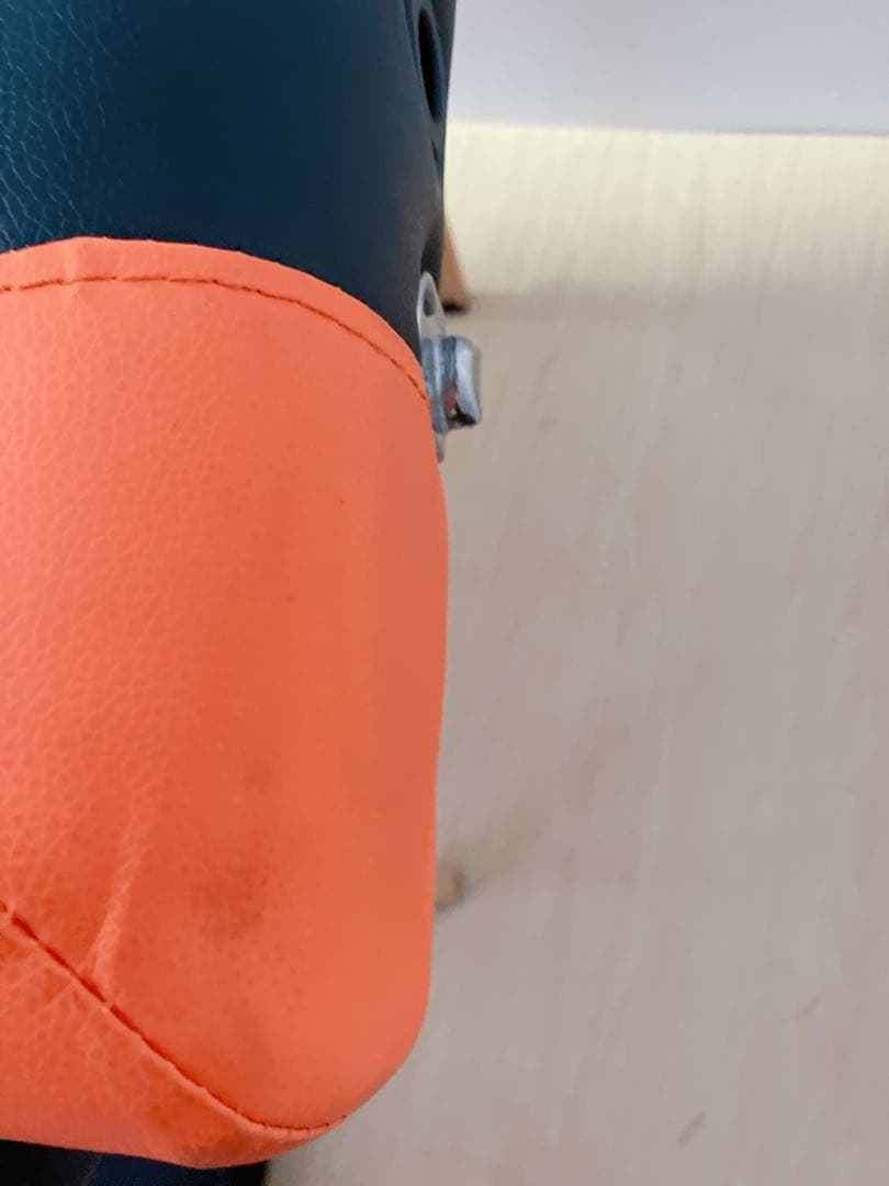 折りたたみ　エステベッド　マッサージベッド　持ち運びカバー付き　組み立て説明書