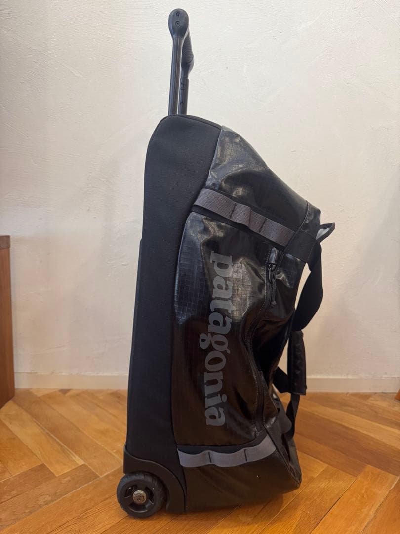 patagonia ブラックホール　ウィールド　70L