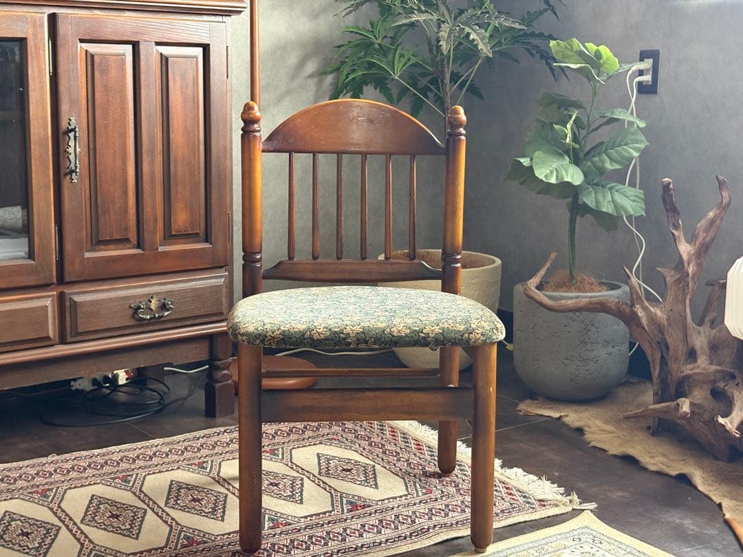 karimoku　カリモク　コロニアル　ダイニングチェア　木製チェア　IZ