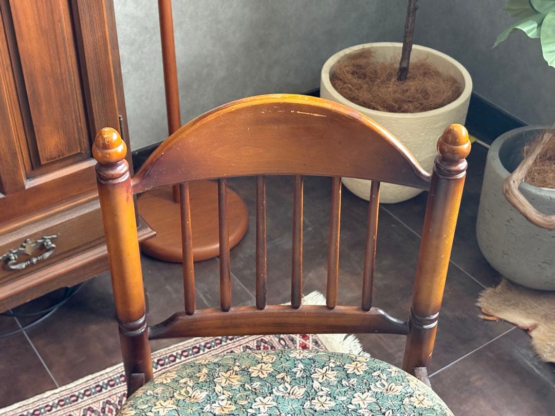 karimoku　カリモク　コロニアル　ダイニングチェア　木製チェア　IZ