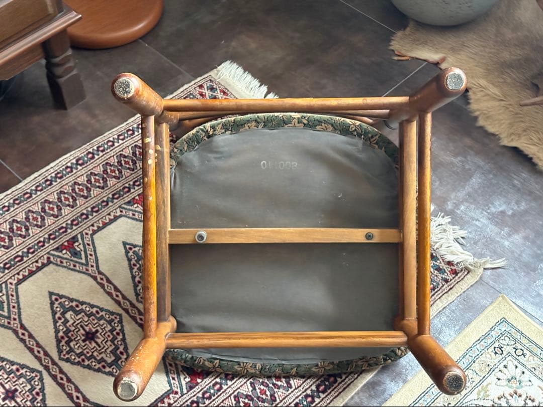 karimoku　カリモク　コロニアル　ダイニングチェア　木製チェア　IZ