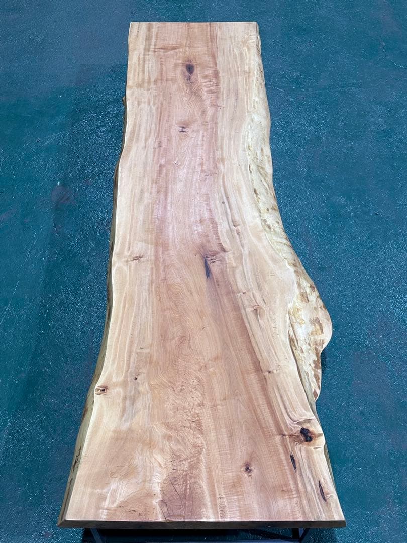 栃　一枚板　トチ　黒皮　アイアン　ローテーブル　センターテーブル　ベンチ