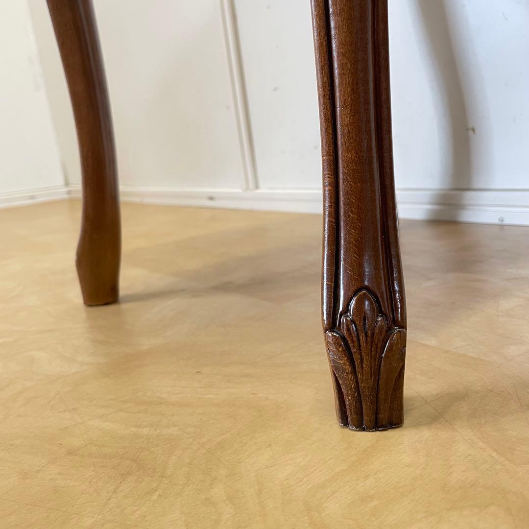 アンティーク調 猫脚チェア① ロココ調 彫刻 鋲 椅子 イス ダイニングチェア