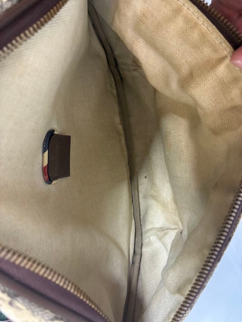 レ*イ様 正規品 GUCCI GGスプリーム クーリエ ボディバッグ パッチワー